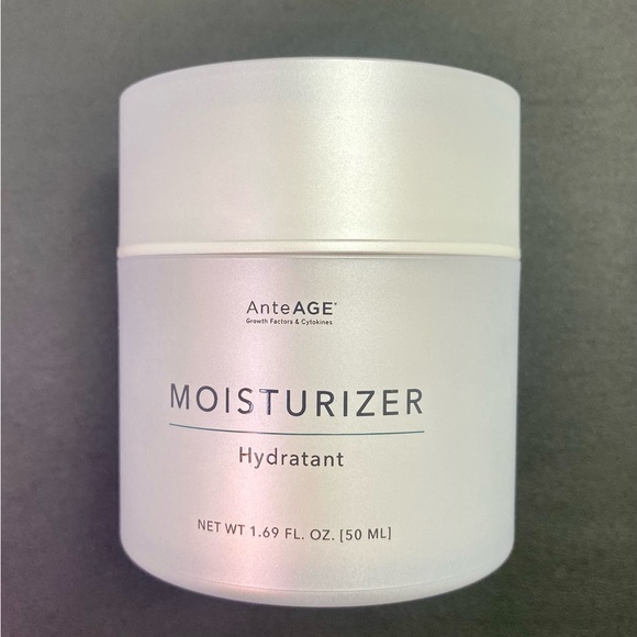 AnteAGE Skincare Bundle Deal- Serum, Accelerator, Cleanser and Moisturizer - Picture 5 of 9